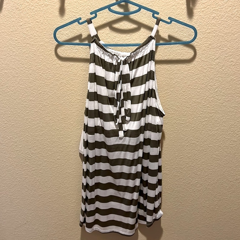 Resort style sleeveless top